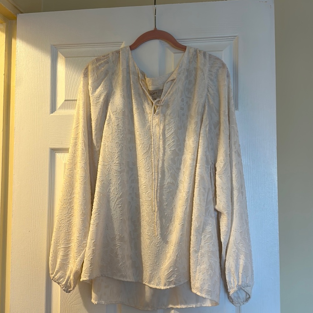 Loft Flowy shirt